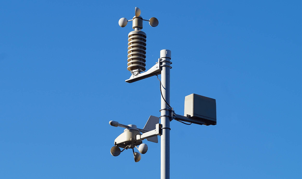 Weather station monitoring devices